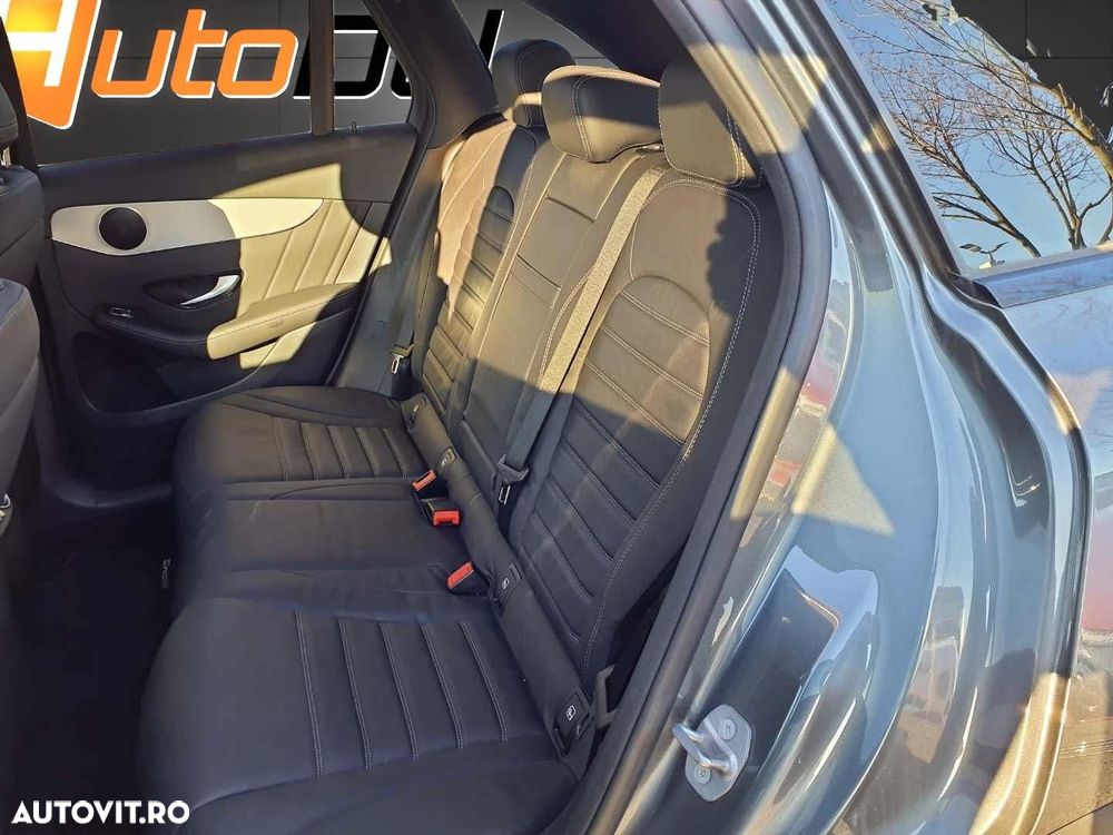 Mercedes-Benz GLC 220 d 4Matic 9G-TRONIC AMG Line - 11