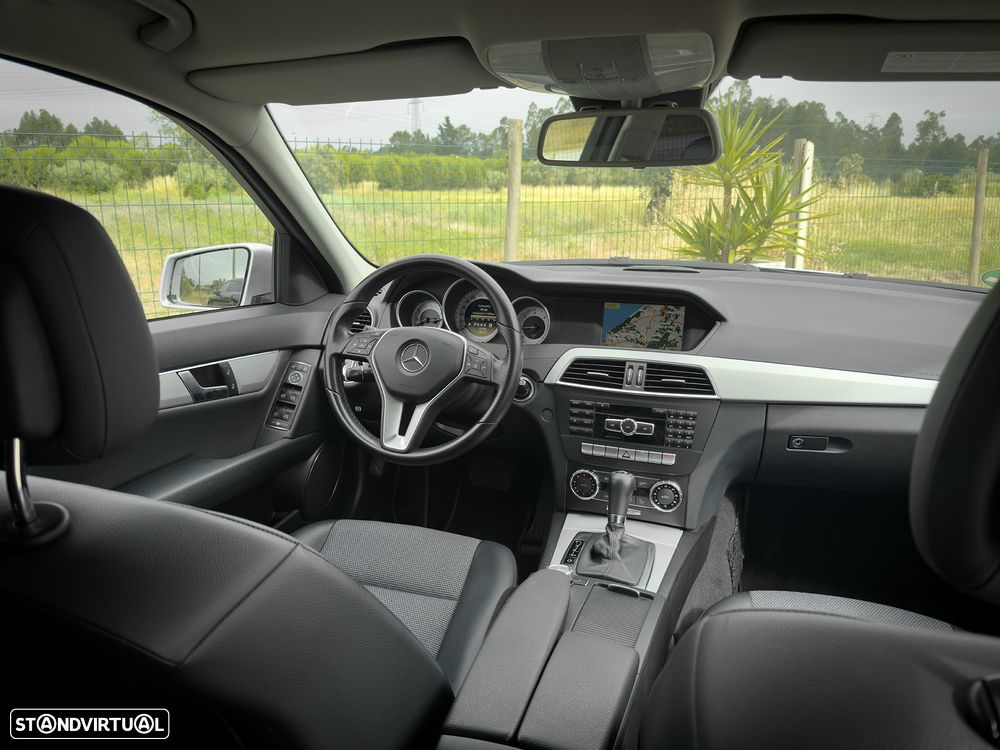 Mercedes-Benz C 220 Station CDI DPF (BlueEFFICIENCY) 7G-TRONIC Avantgarde - 4