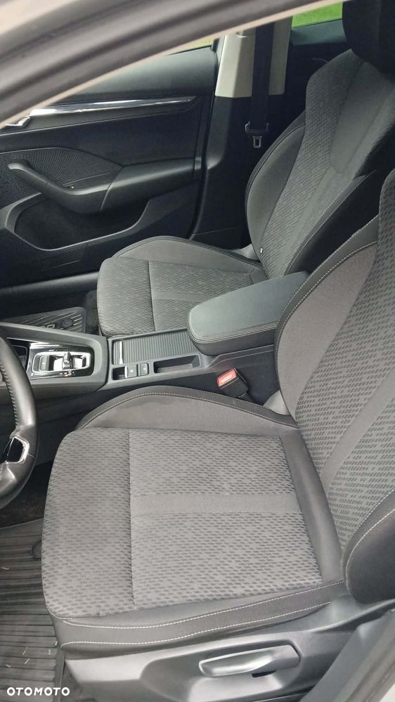 Skoda Octavia 2.0 TDI Style DSG - 22