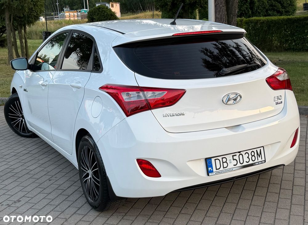 Hyundai i30 1.4 Fifa World Cup Edition - 24