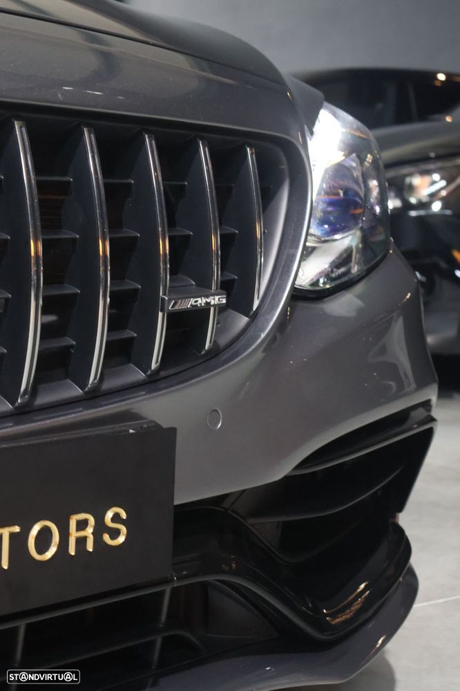 Mercedes-Benz C 63 AMG S - 12