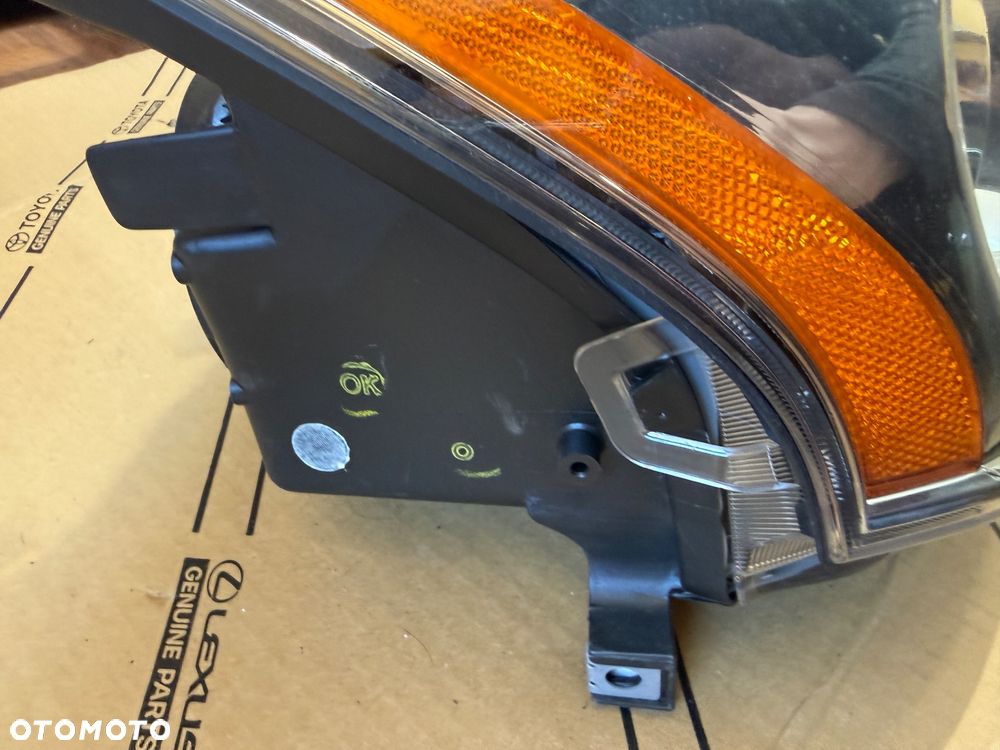 Lampa przednia prawa, lewa Lexus RX350 USA 03-09R. - 5
