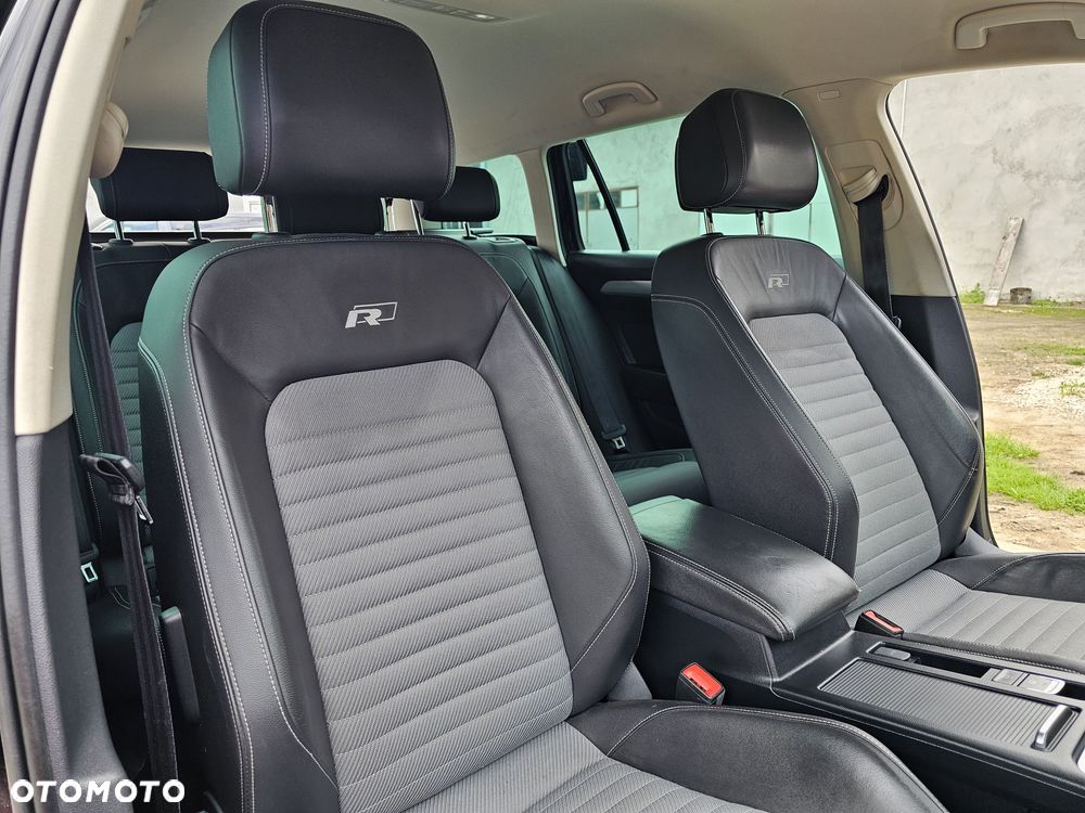 Volkswagen Passat - 16