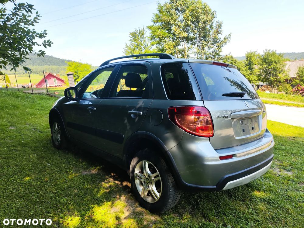 Suzuki SX4 1.6 Premium 4WD - 9