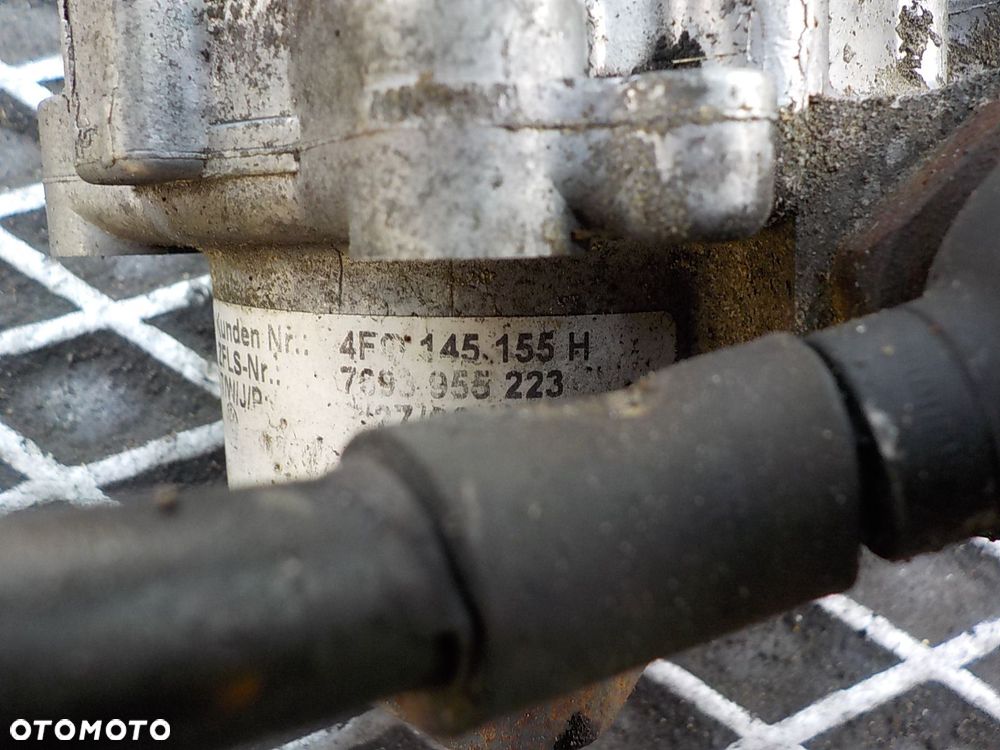 AUDI A6 C6 2.4 B POMPA WSPOMAGANIA 4F0145155H - 3