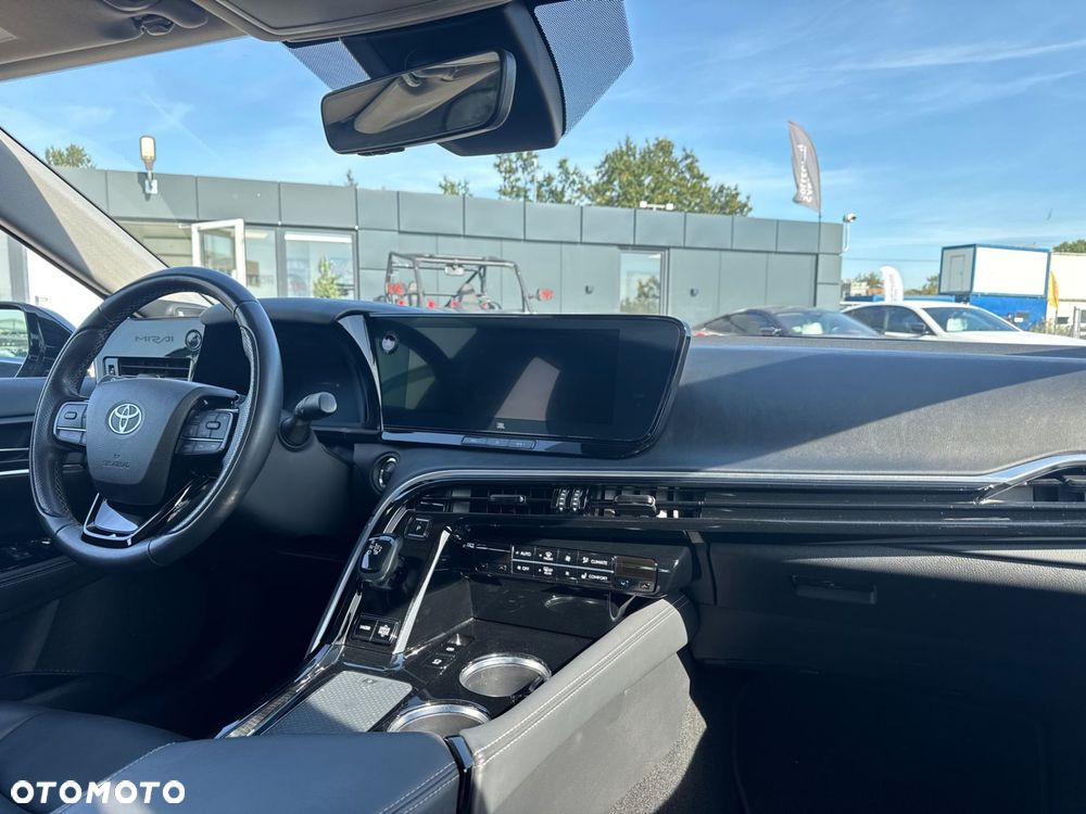 Toyota Mirai - 16