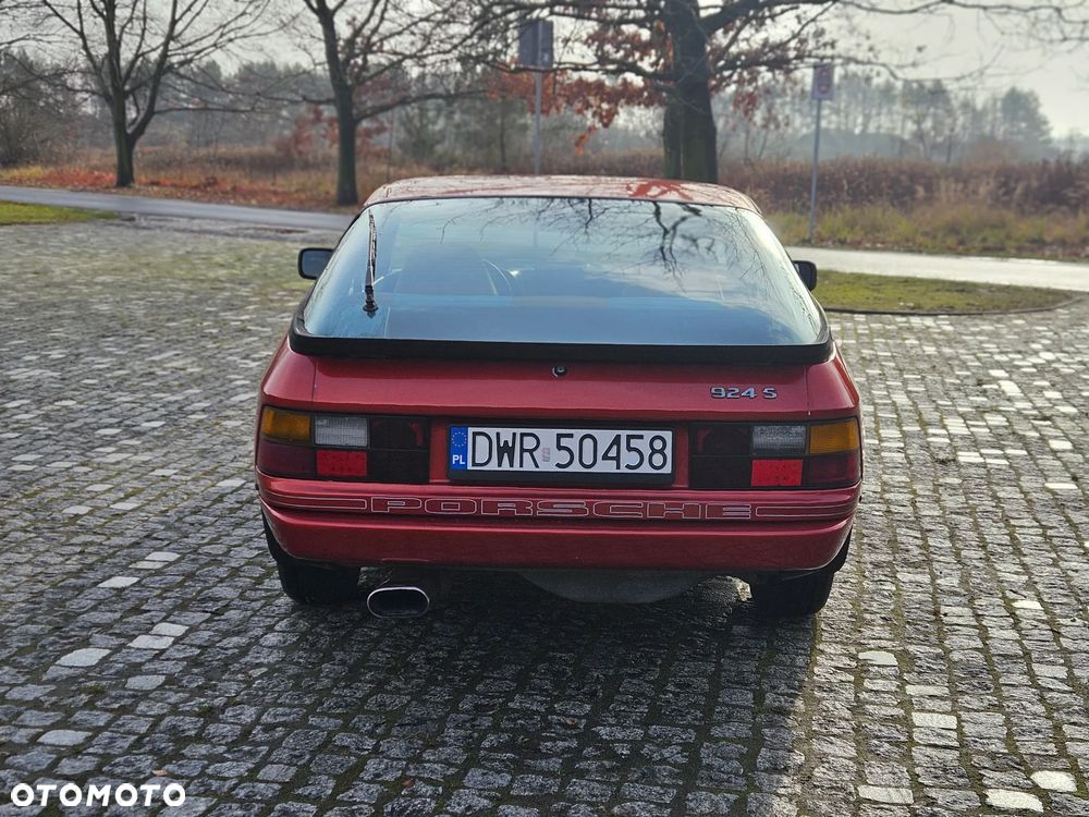 Porsche 924 - 5