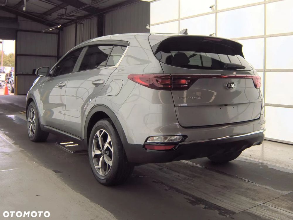 Kia Sportage - 8