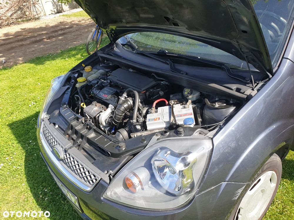 Ford Fiesta 1.4 TDCI - 12