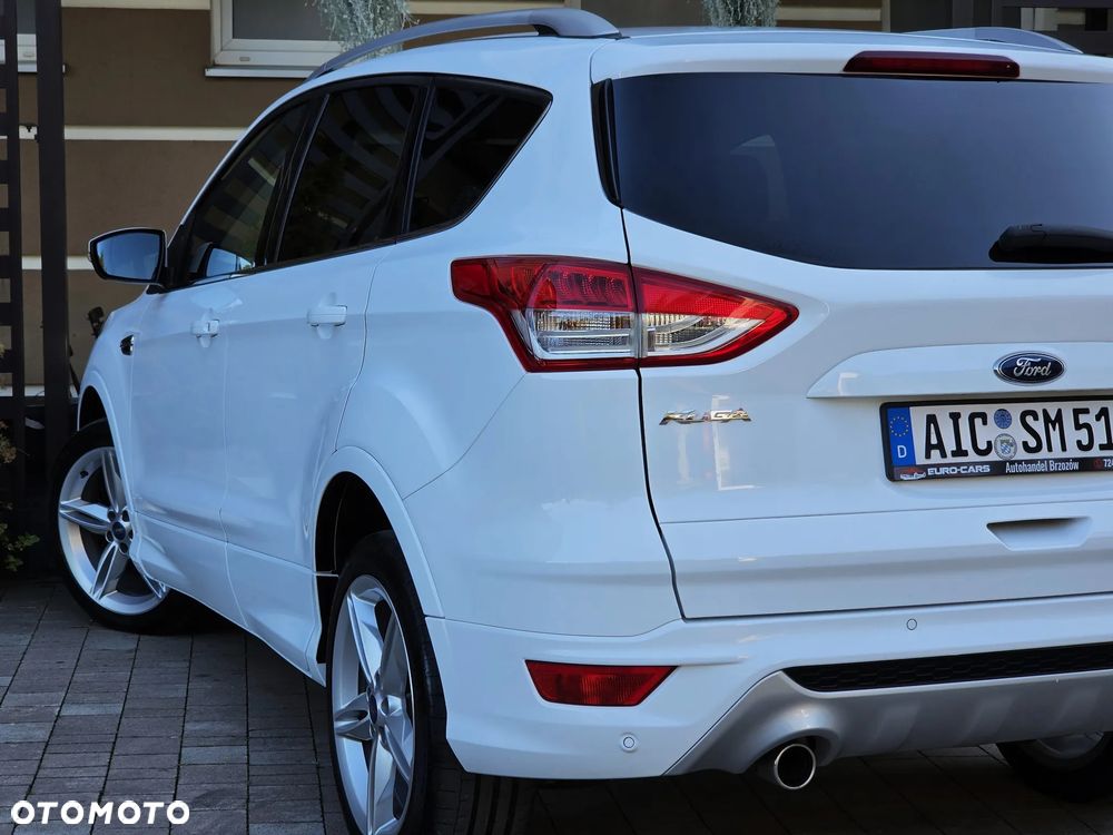 Ford Kuga 2.0 TDCi 2x4 ST-Line - 26