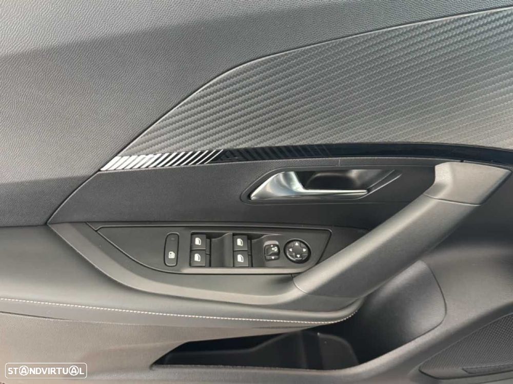Peugeot 2008 1.2 Hybrid Allure e-DCS6 - 13