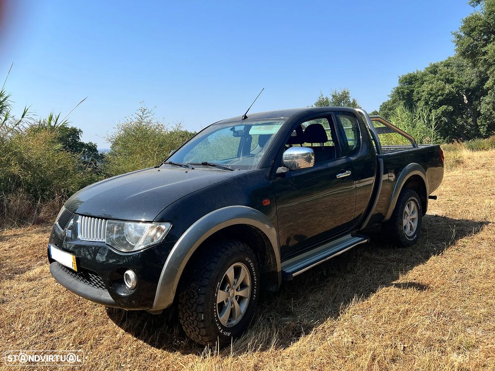 Mitsubishi L200 2.5 DI-D Club Invite AC 4WD - 1