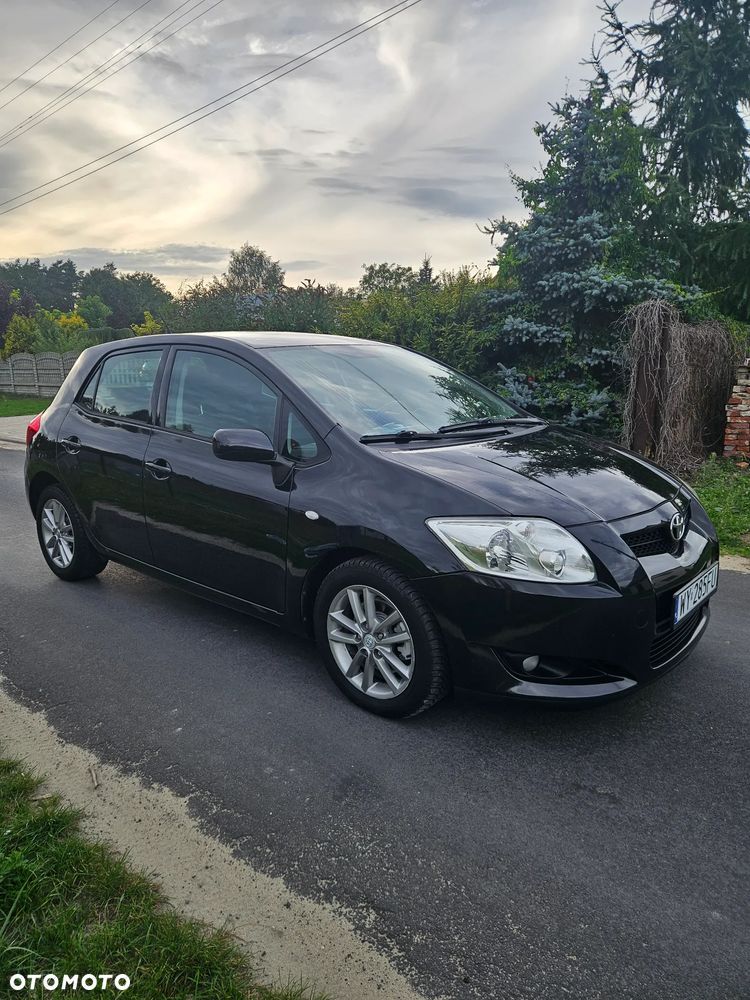 Toyota Auris 2.0 D-4D - 5