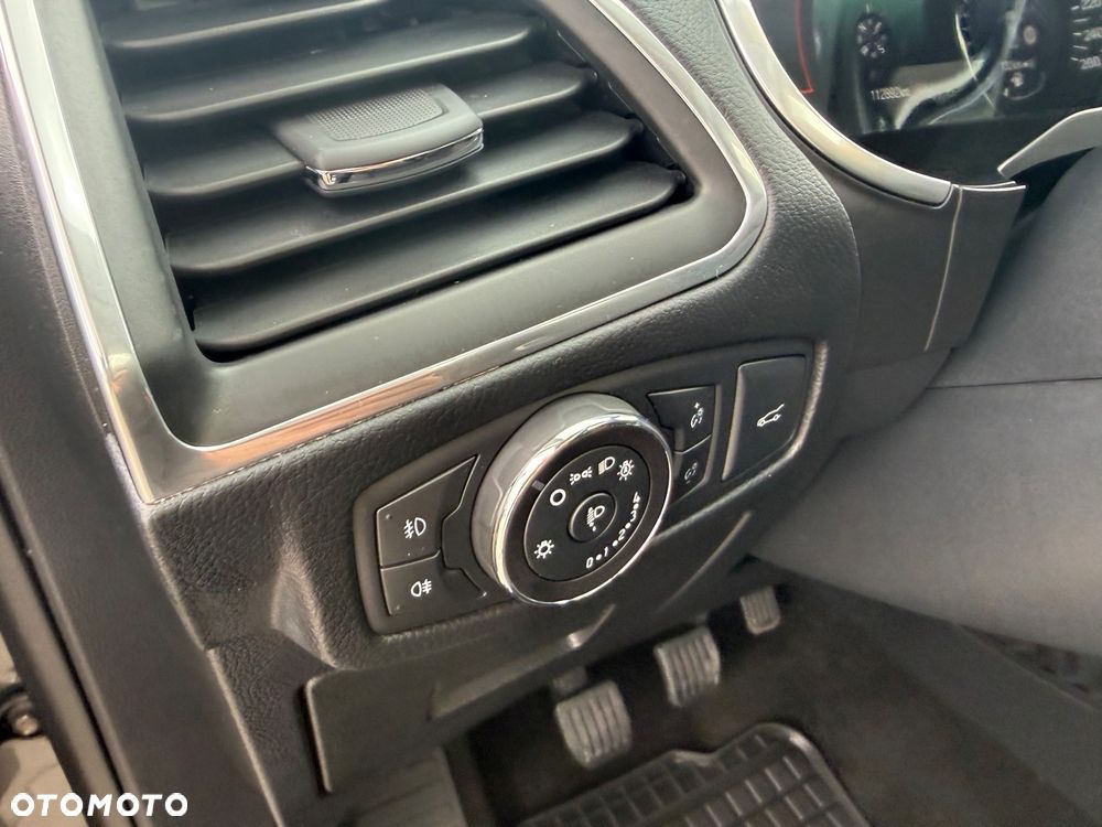 Ford S-Max 1.5 EcoBoost Titanium - 27