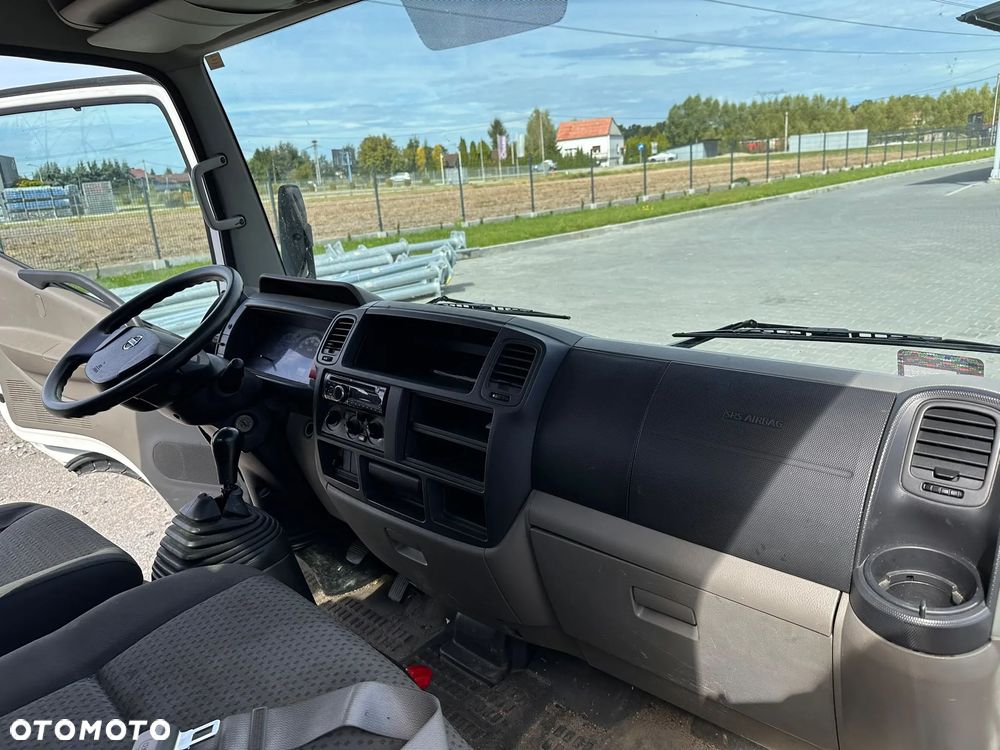 Nissan Cabstar - 12