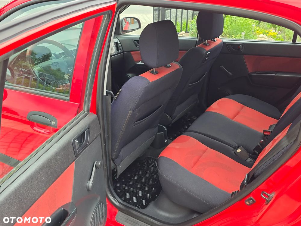 Hyundai Getz 1.1 - 19