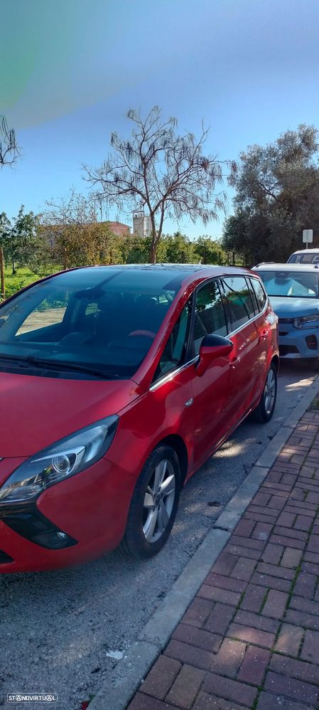 Opel Zafira - 2
