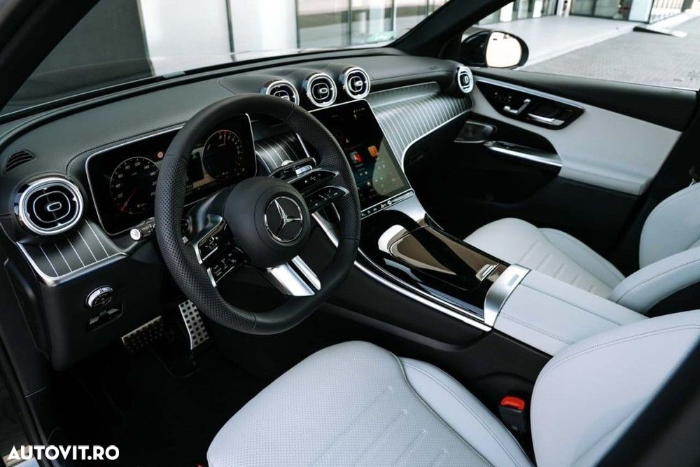 Mercedes-Benz GLC - 33