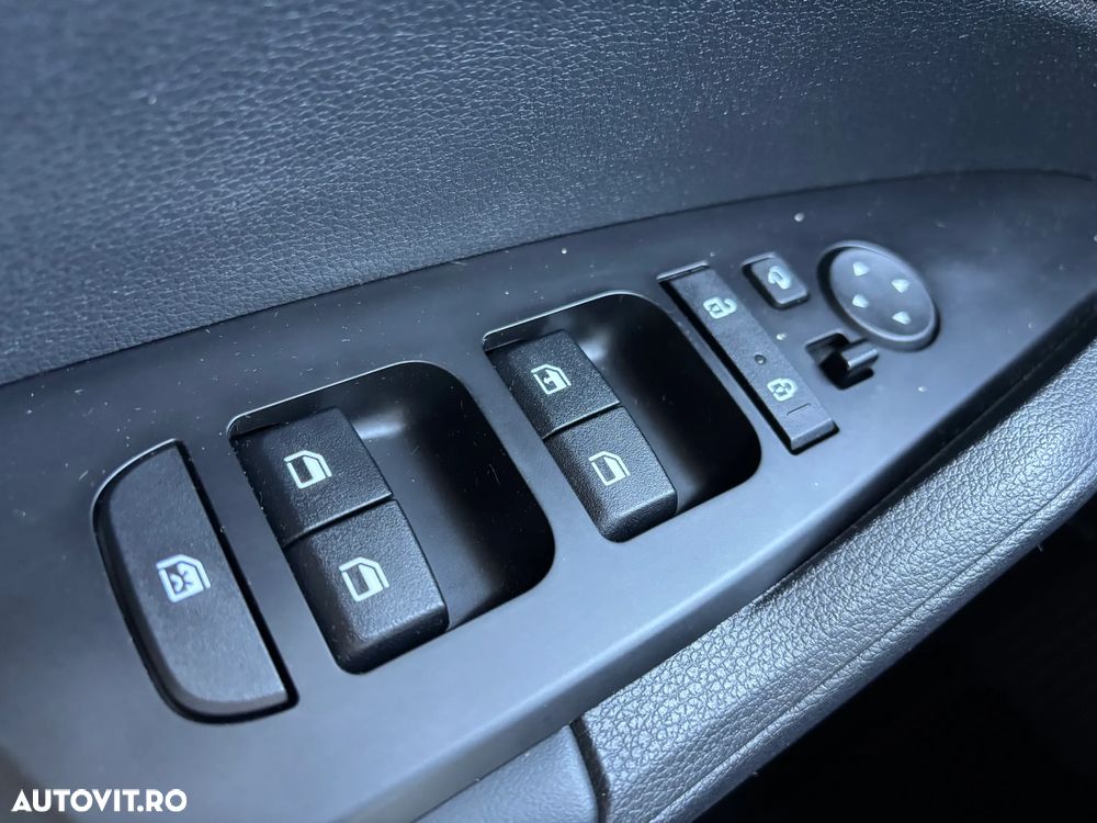 Kia Sportage 1.6 DSL 7DCT HP 4x2 Style - 29