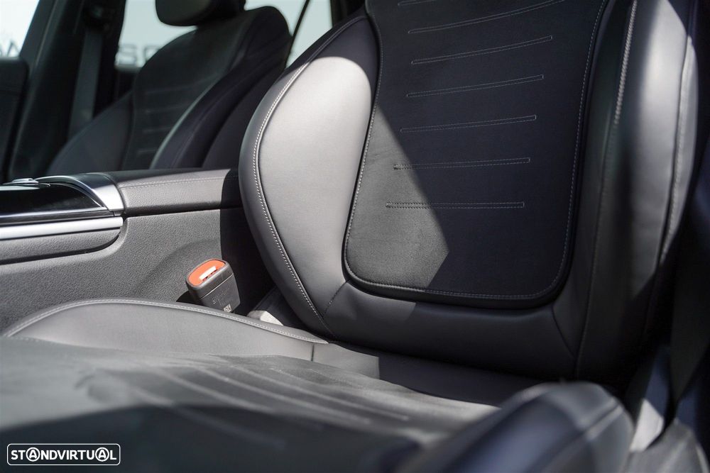 Mercedes-Benz C 300 d AMG Line - 32