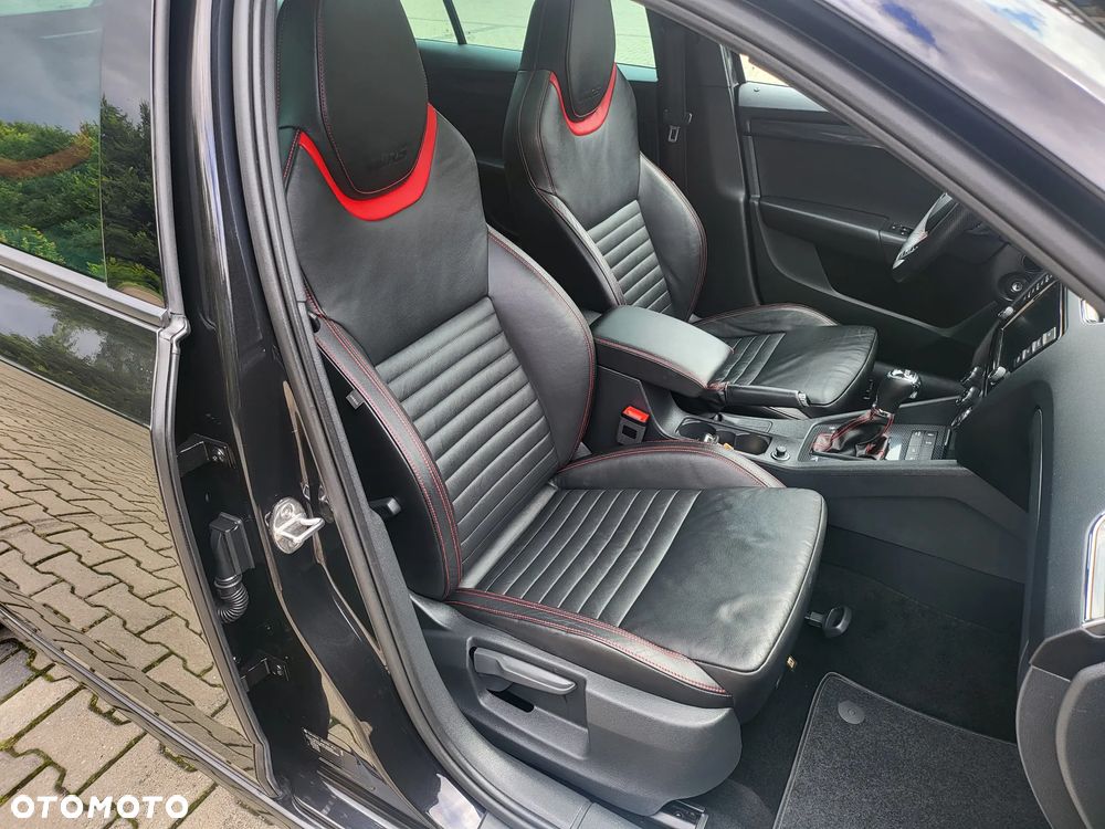 Skoda Octavia 2.0 TSI RS DSG - 20