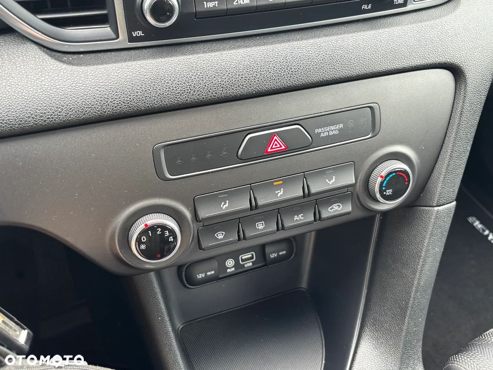 Kia Sportage 1.6 GDI 2WD Attract - 23