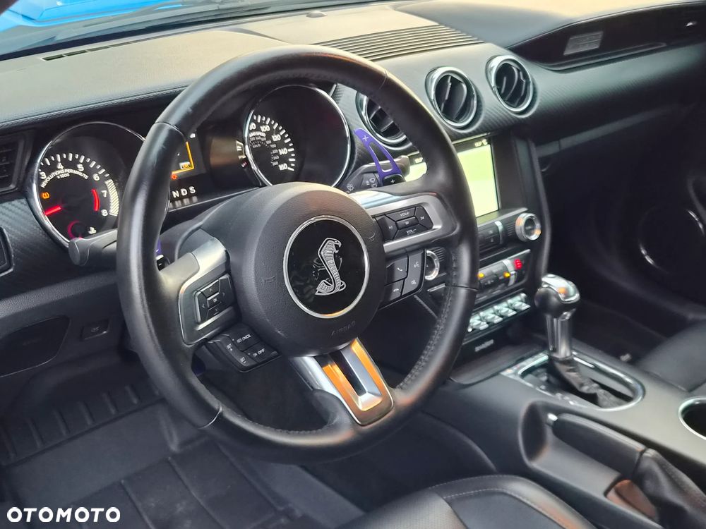 Ford Mustang - 12