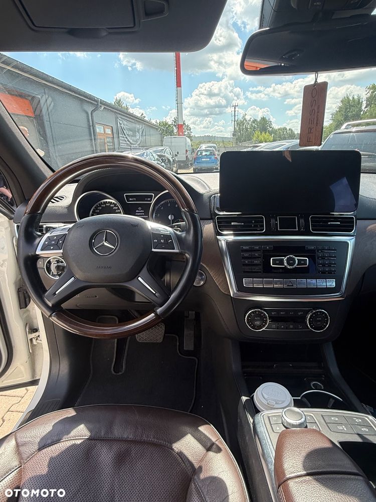 Mercedes-Benz GL 500 4-Matic - 6