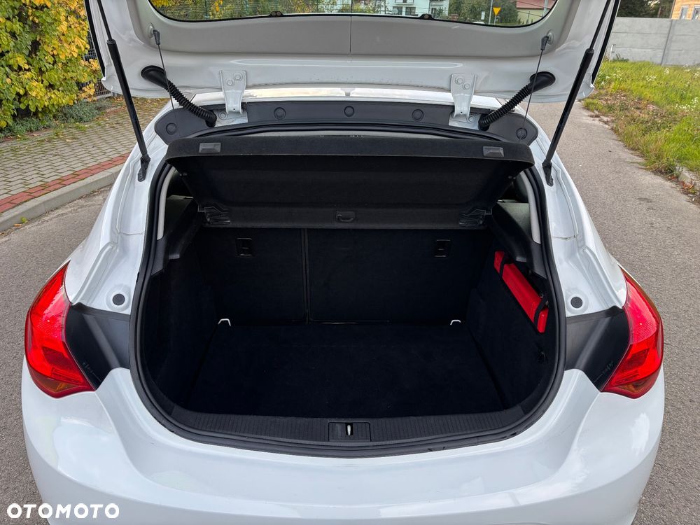 Opel Astra - 16