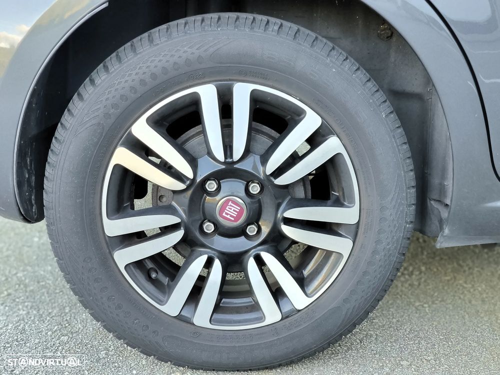 Fiat Punto 1.3 M-Jet Lounge S&S - 11