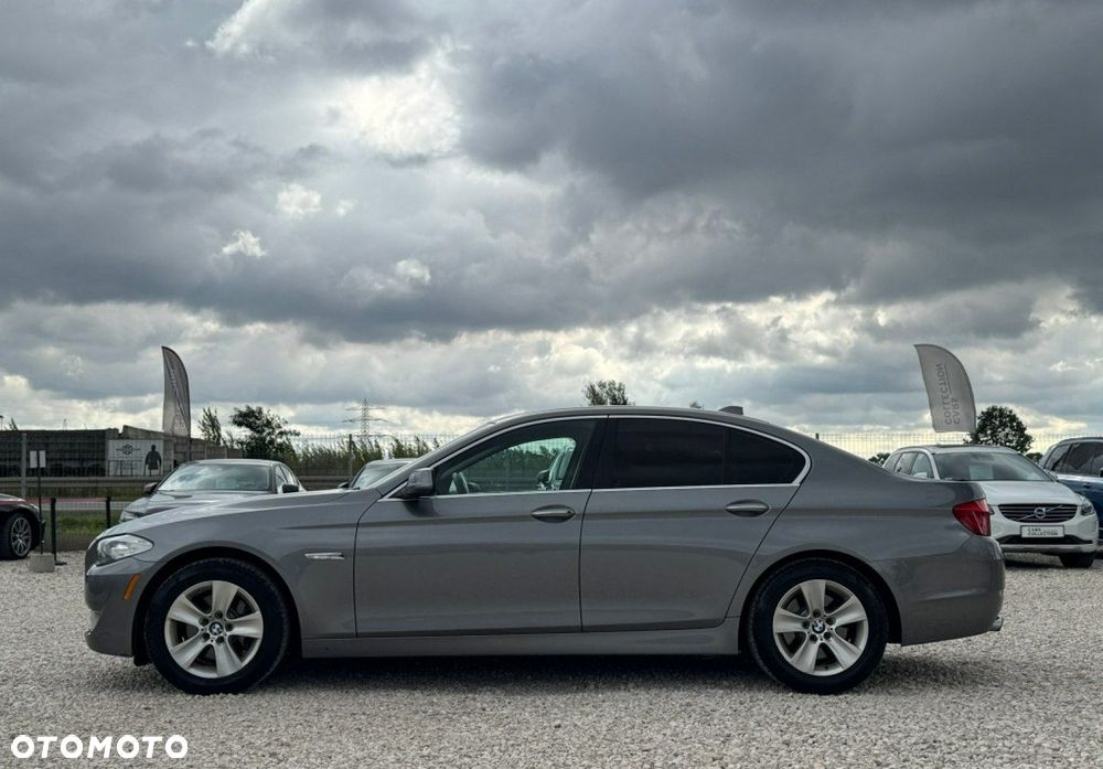 BMW Seria 5 528i xDrive Luxury Line - 7