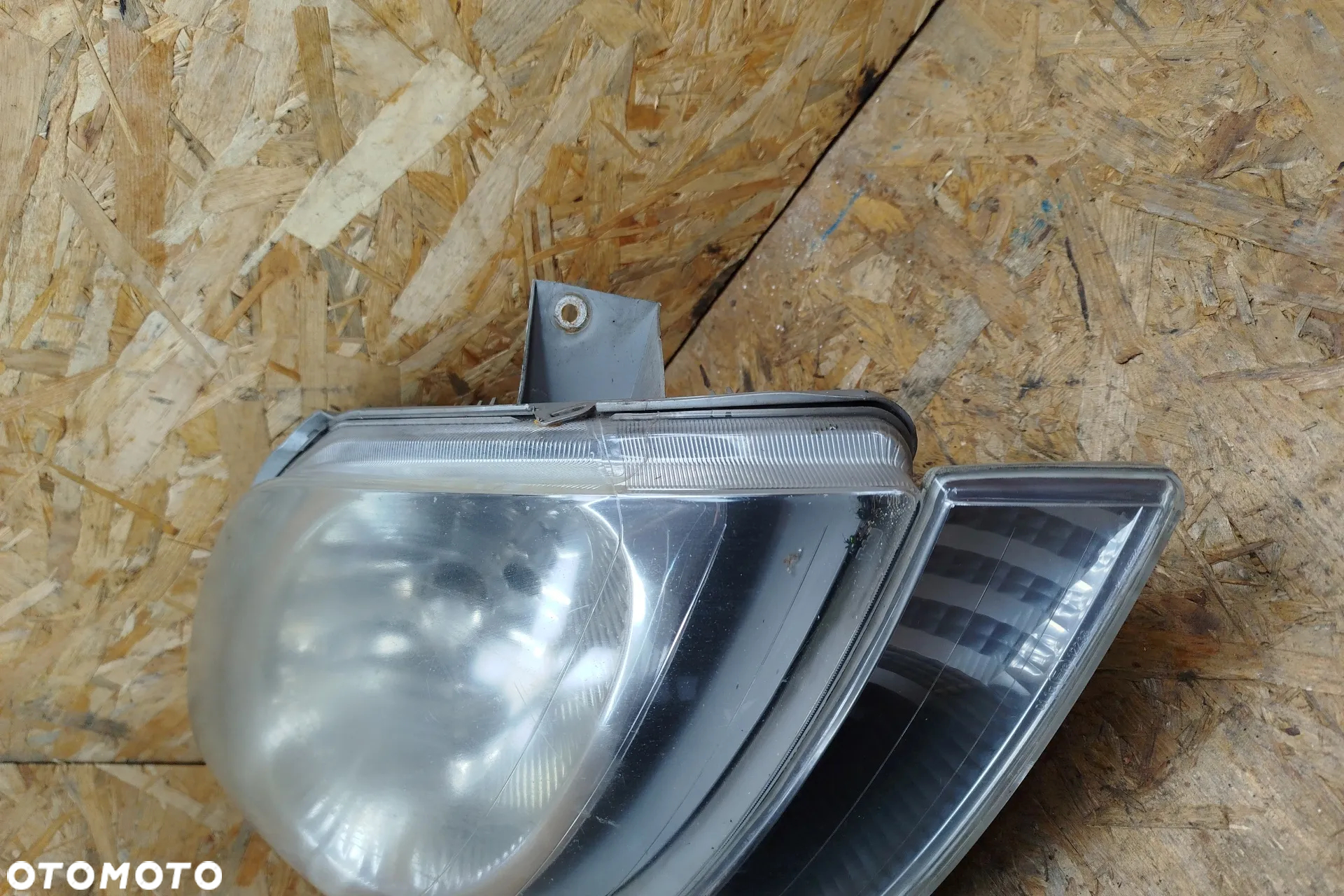 RENAULT Trafic II OPEL Vivaro A Nissan PRIMASTAR 01- lampa przód prawa  Valeo 7700311372 kompletna + migacz Gratis ! EUROPA - 2