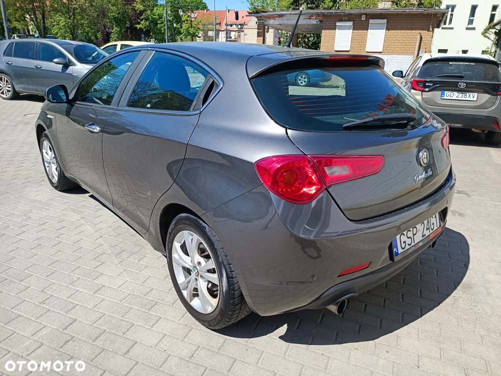 Alfa Romeo Giulietta 2.0 JTDM 16V TCT Turismo - 5