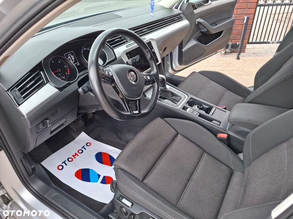 Volkswagen Passat 2.0 TDI SCR DSG Highline - 10