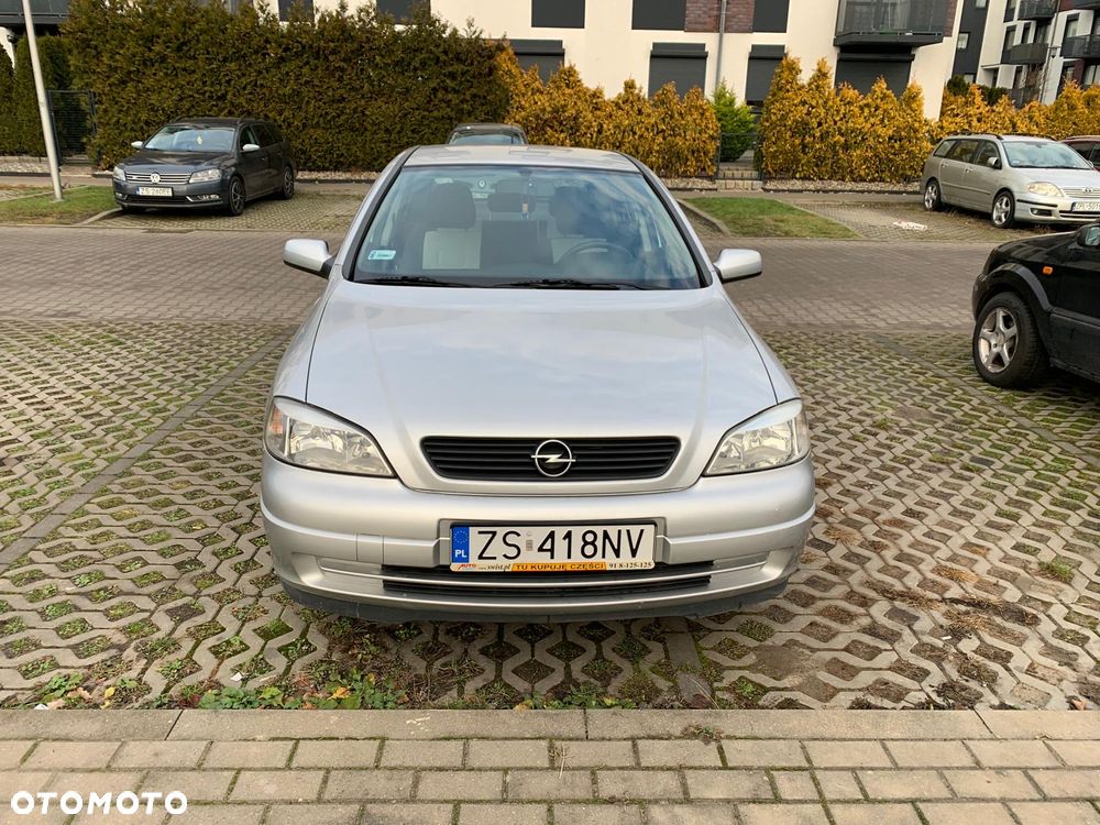 Opel Astra - 2