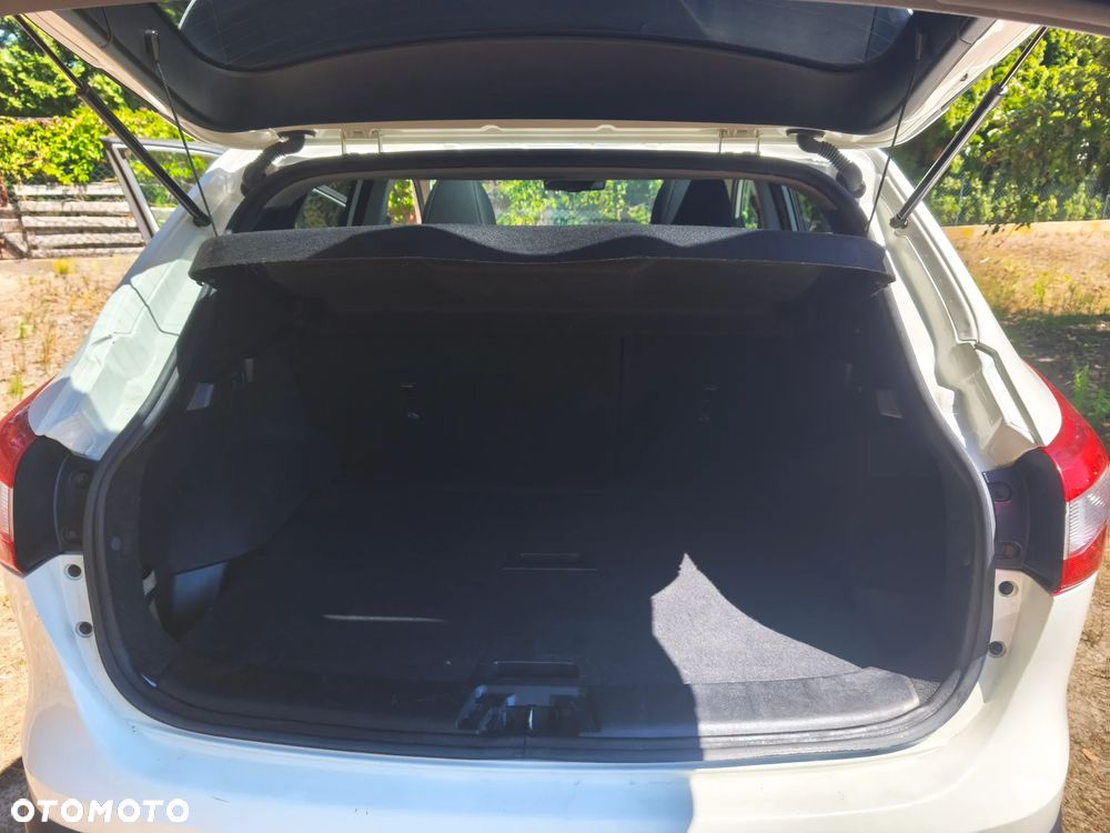 Nissan Qashqai 1.5 dCi N-Connecta - 17