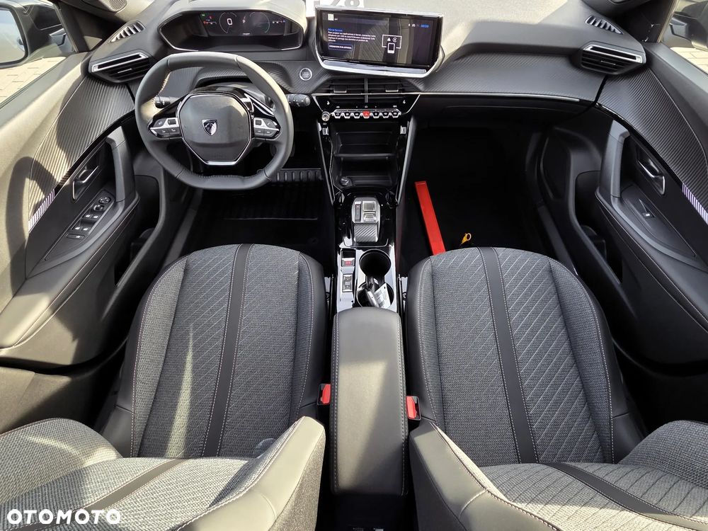 Peugeot 2008 PureTech mHEV Allure e-DCS6 - 19