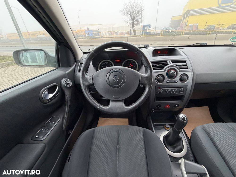 Renault Megane 1.4 Confort Authentique - 11