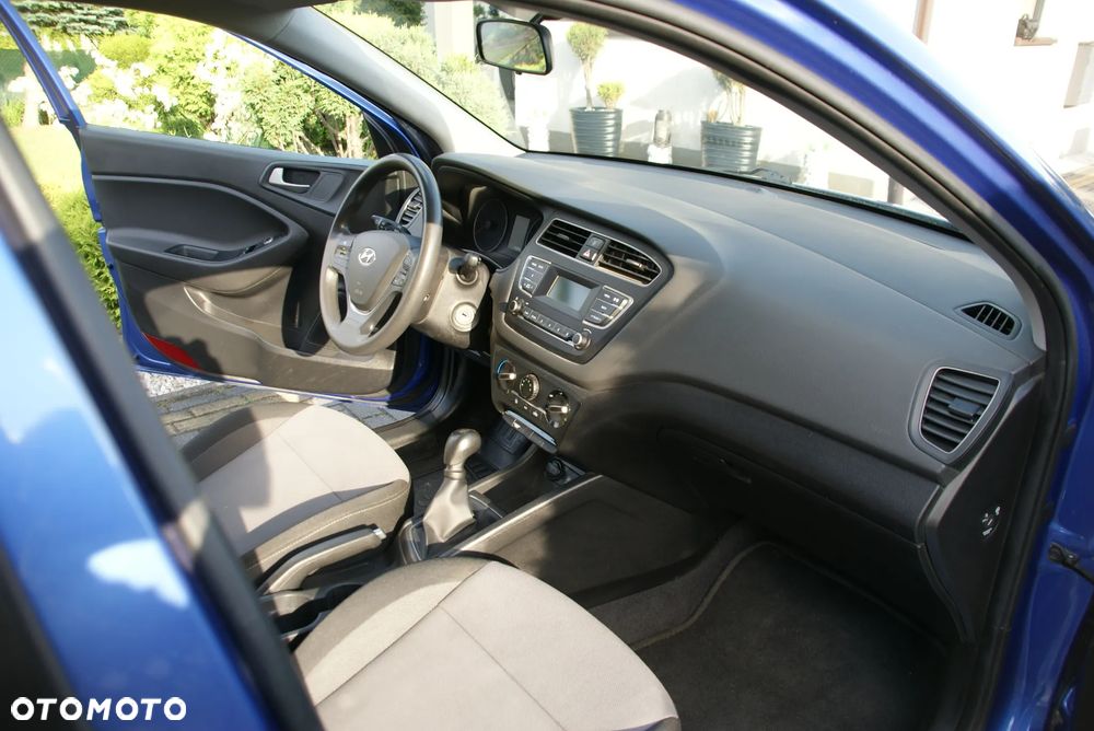 Hyundai i20 - 8