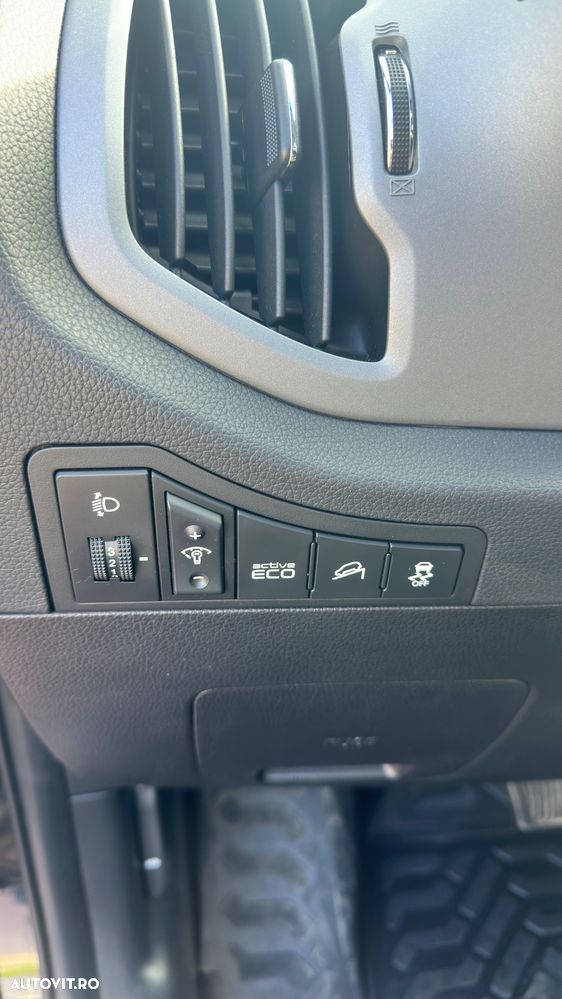 Kia Sportage 2,0 CRDI AWD Aut. Spirit - 6