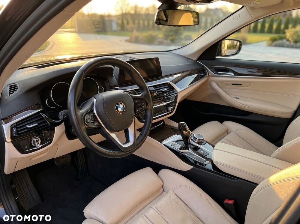 BMW Seria 5 520d xDrive Luxury Line - 8