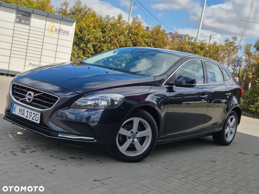 Volvo V40 D2 Momentum - 2