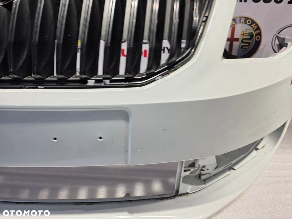 SKODA OCTAVIA 3 III 5E0 12- ZDERZAK PRZEDNI PRZÓD NA SPRYSKI NR 5E0807221 NR AUKCJI NZ2072 - 16