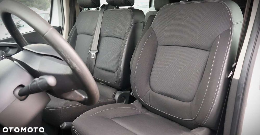 Renault Trafic - 15