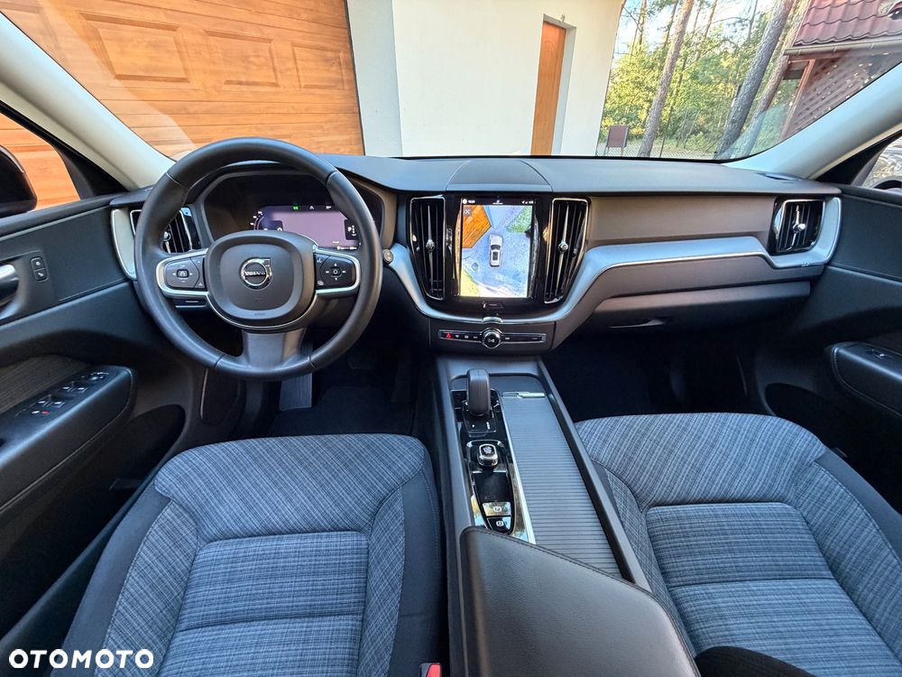 Volvo XC 60 B4 D AWD Geartronic Momentum Pro - 7