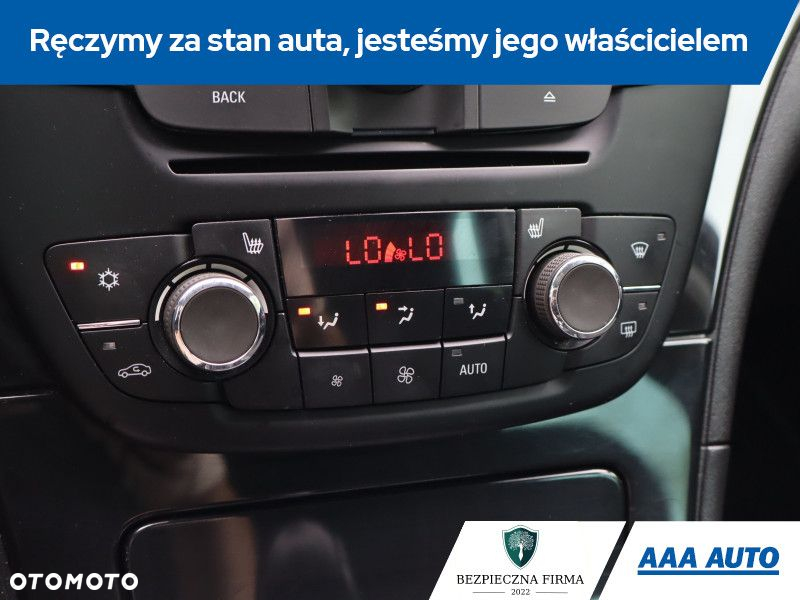 Opel Insignia - 16