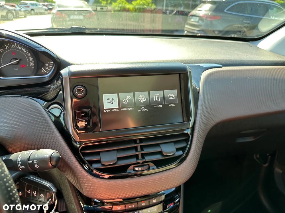 Peugeot 2008 - 14