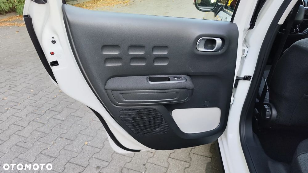 Citroën C3 1.2 PureTech Shine - 23