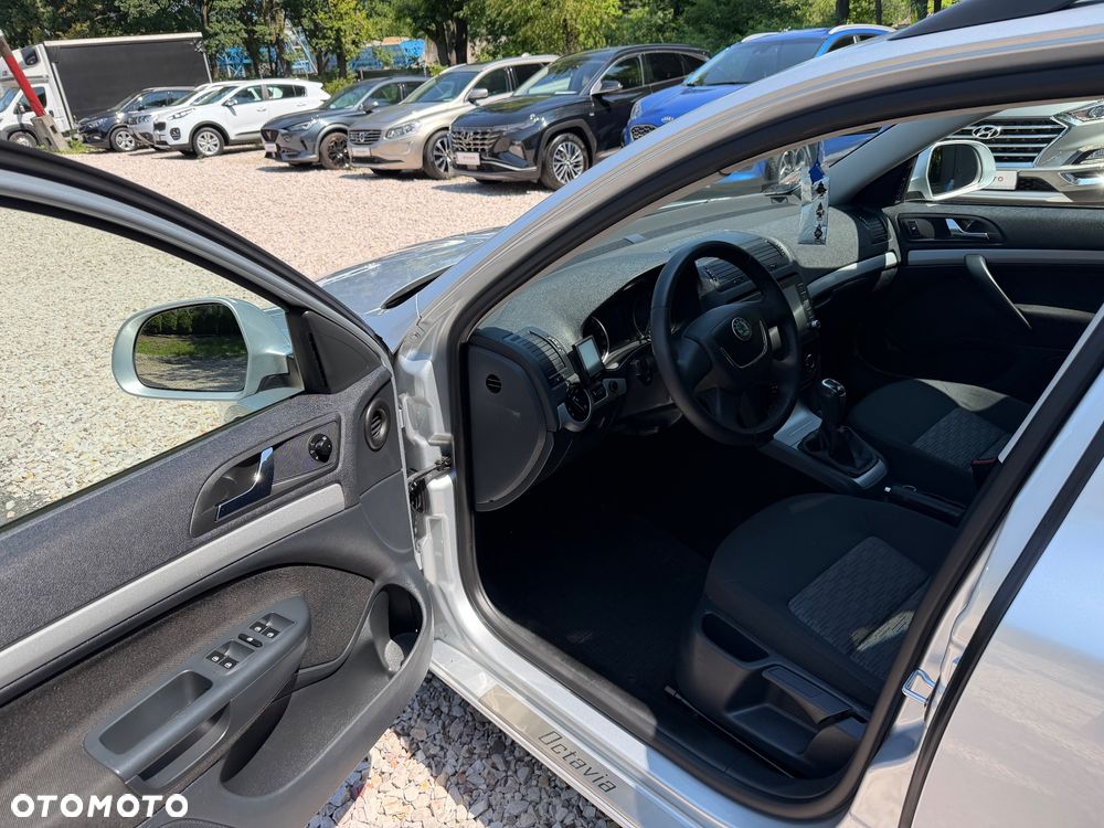 Skoda Octavia 2.0 TDI Ambiente - 13