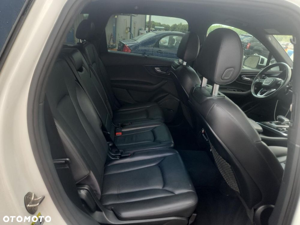 Audi Q7 3.0 TFSI Quattro Tiptronic - 11